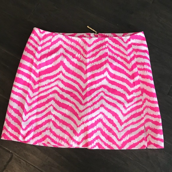 Lilly Pulitzer Skort - Picture 2 of 4